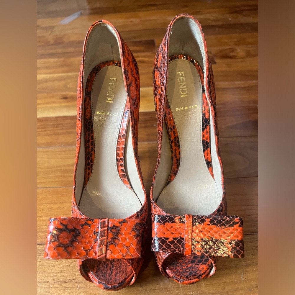 Fendi Orange Python Heels - Picture 2 of 5